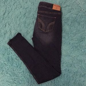 Hollister Size 7 Long Super Skinny Jeans